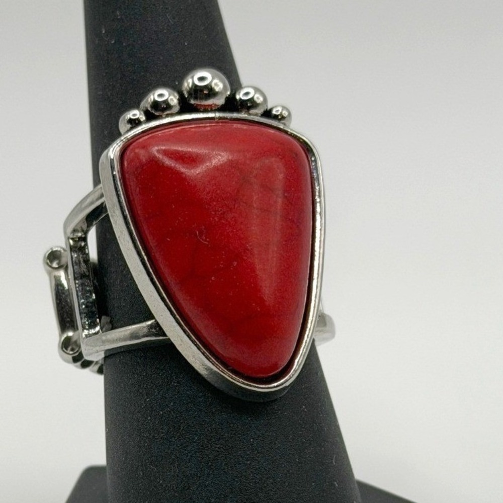 Silver‎ Tone Stretch Statement Ring Red Triangle Stone Adjustable Size 7.5-8.5